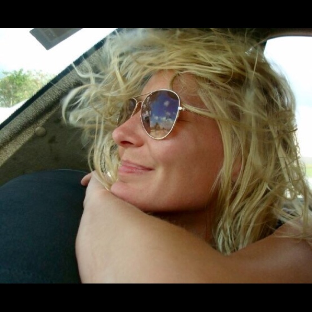 Meet your Posher, Leah